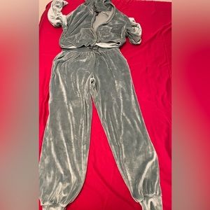 Victoria Secret Jogger w/ Cropped Zip Up Hoodie